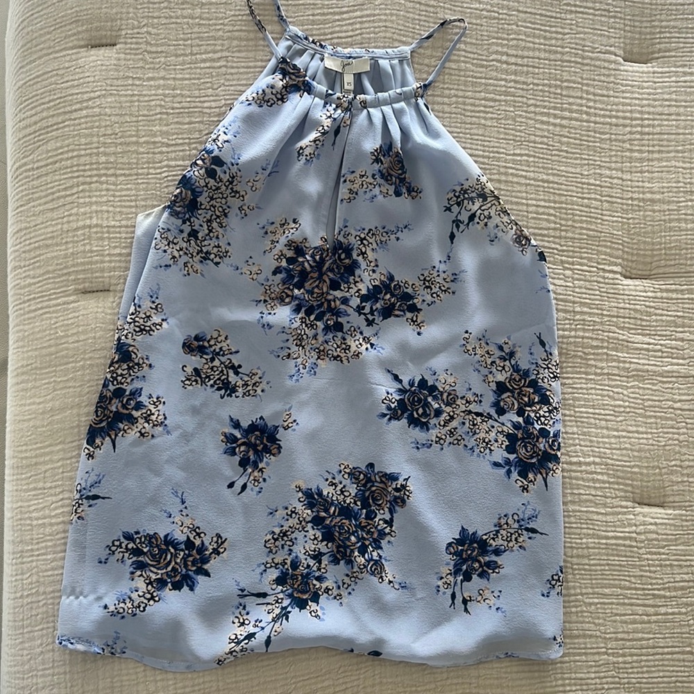Joie Keyhole Top